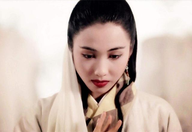 母憑子貴！黎姿當年嫁「大15歲身障富豪」生3女兒　「天價紅包輕鬆入袋」網驚呼：根本人生勝利組