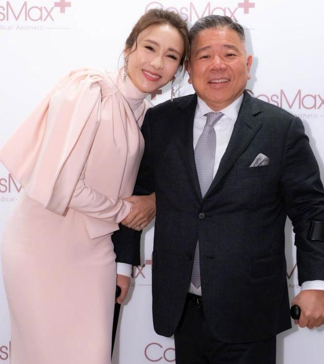 母憑子貴！黎姿當年嫁「大15歲身障富豪」生3女兒　「天價紅包輕鬆入袋」網驚呼：根本人生勝利組