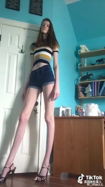 根本就是巨人！17歲少女「光腿長就135」直接打破兩項「最長腿」世界紀錄　撞門框頂風扇都是日常