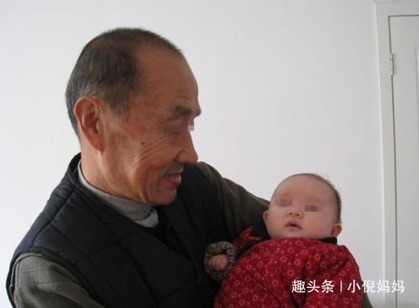 空前絕後！「4個孫女1個孫子」爺爺取得名字絕了　網友不得不佩服：「姜還是老的辣」