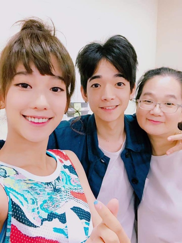 去年才送走弟弟！孟耿如慟外公突離世「臨走前最後握他手」　堅強微笑「他們會過很好」：生命太短暫