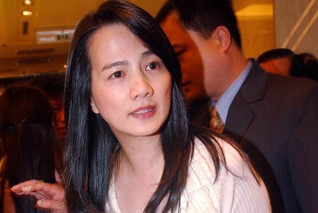 24歲嫁豪門！彭雪芬當紅淡出「夫家規定」：吃飯不能同桌　30歲英勇救夫「婆婆刮目相看」站穩最美董娘地位