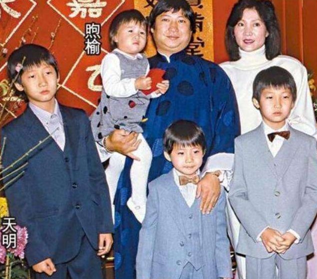被爸爸聲稱「世界第一漂亮」！洪金寶女兒照片曝光：五官清秀皮膚白皙　「受父兄傾力保護」36歲至今未嫁