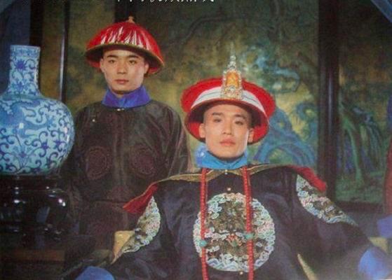 成名不忘糟糠妻！梁家輝陷低潮靠擺地攤「是老婆給他機會」　「花8千元娶回太太」恩愛一輩子