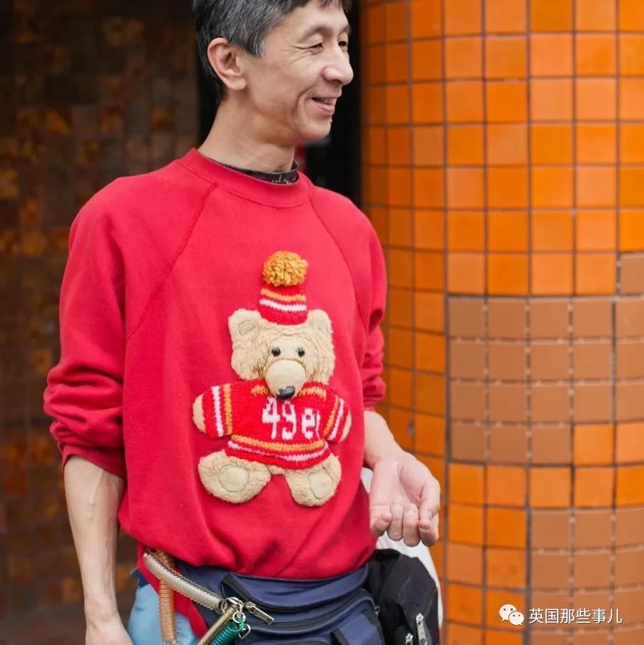 跟阿公阿嬤學穿搭！年過70「一上街成焦點」時尚感不輸年輕人　「經典搭配穿起來」啪哩啪哩