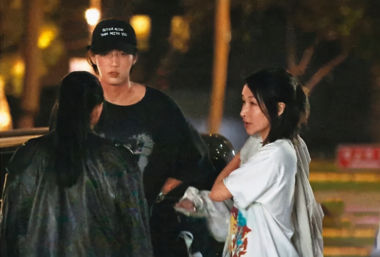 本尊親自回應了！深夜突發怪異影片「口齒不清不斷吸鼻」後又秒刪　蕭亞軒出面回應：和男友有關