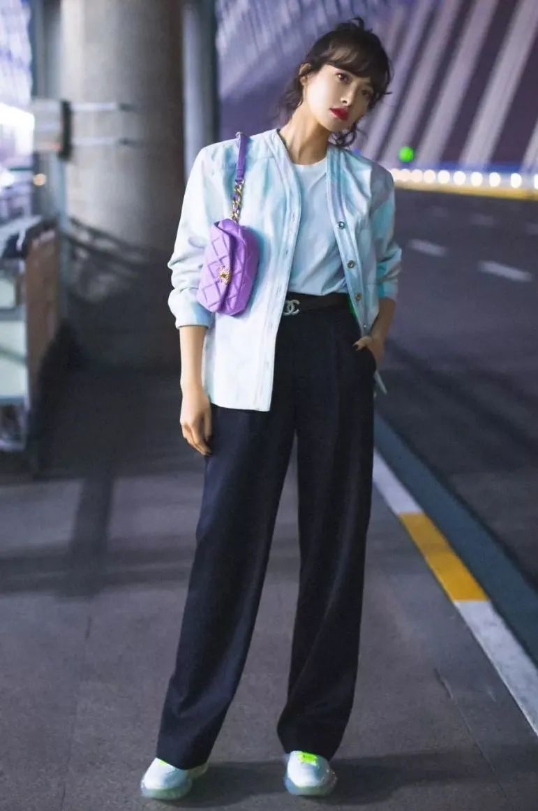 別再穿闊腿褲了！2020秋冬最流行的「奶奶褲」才真時髦炸了　「顯高顯瘦」超百搭：誰穿都好看