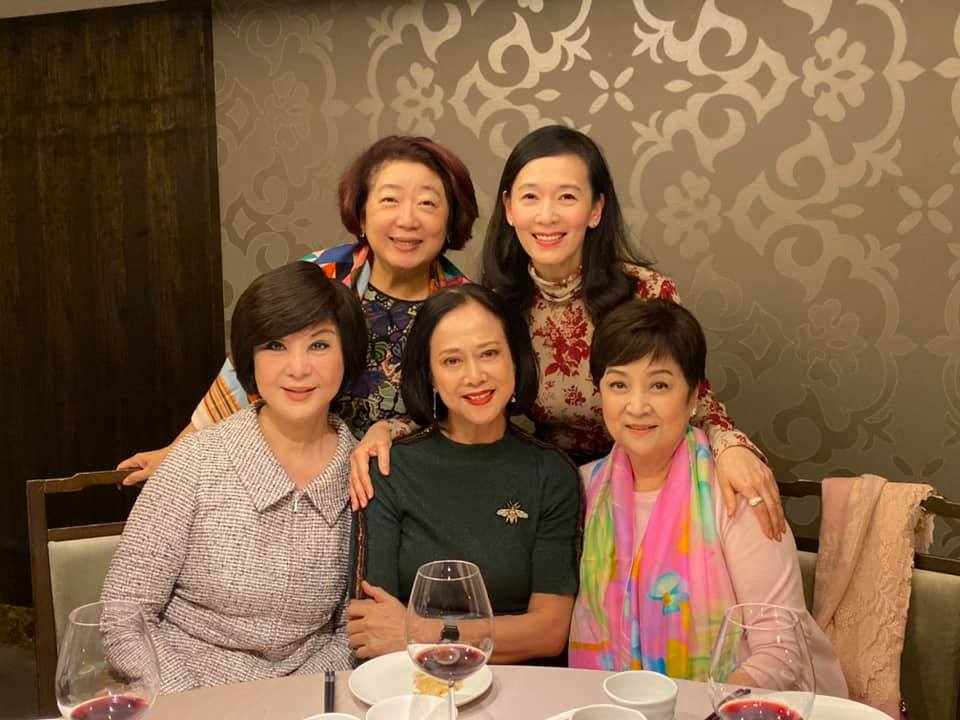永遠的一代佳人！資深女星「42歲淡出螢光幕」華麗轉身銷售女王　晚年「重返部落幫忙」回饋家鄉