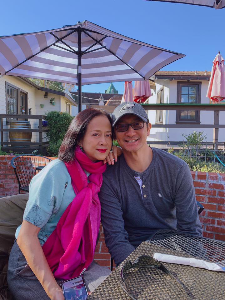 永遠的一代佳人！資深女星「42歲淡出螢光幕」華麗轉身銷售女王　晚年「重返部落幫忙」回饋家鄉