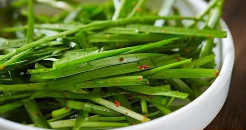 吃韭菜不只補腎！還有5大意外好處養胃護肝「改善便秘」  教你滑嫩韭菜炒蛋做法