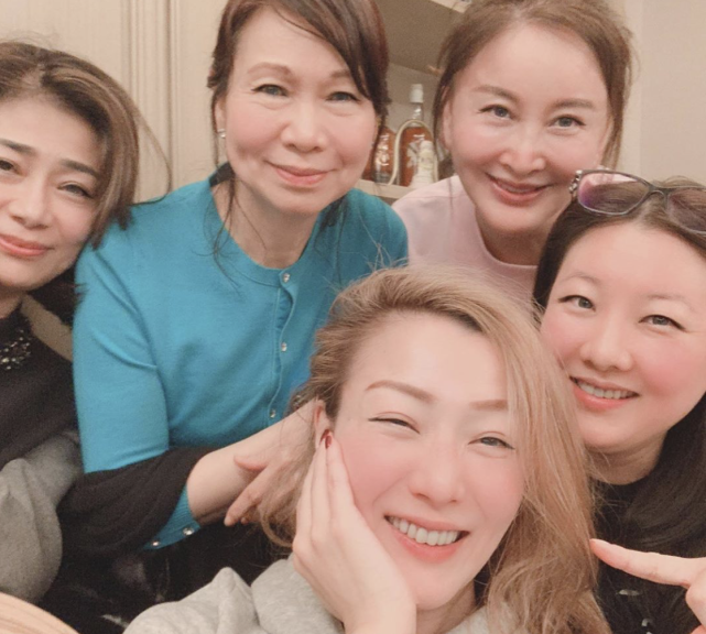 慶39歲生日！郭晶晶「闊太閨蜜團」首曝光　身家20億名媛為其慶生「曾跟趙薇老公打官司」身份不簡單
