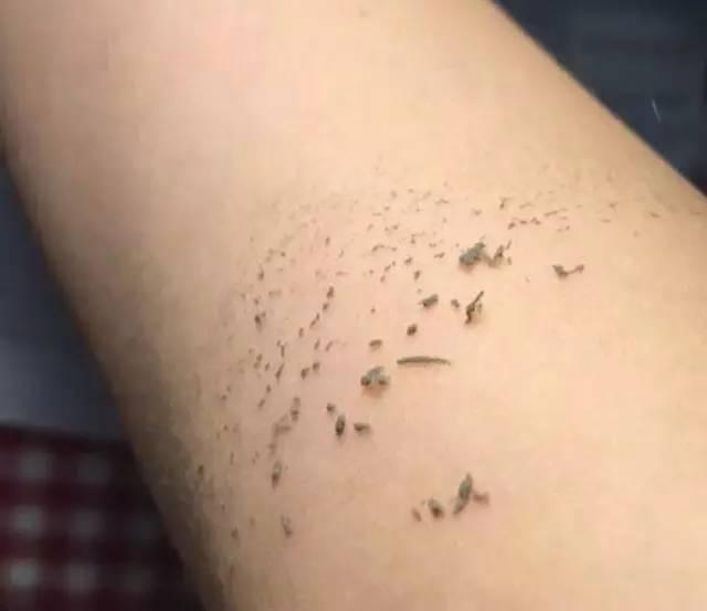 「洗澡時搓出來的泥」到底是什麼？多數人都搞錯「難怪皮膚還那麼差」不要再洗錯了