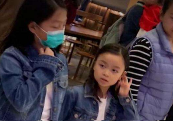 一家三口同框美如畫！劉德華「8歲女兒近照」顏值爆表　繼承爸媽優越基因「長相甜美」猶如小仙女　