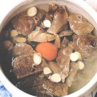 秋天乾燥！18個「養顏滋補湯」女人一周喝一次「皮膚水嫩不粗糙」