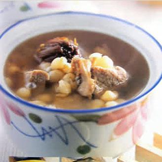 秋天乾燥！18個「養顏滋補湯」女人一周喝一次「皮膚水嫩不粗糙」