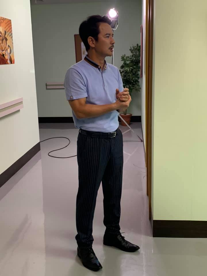 消失螢光幕多年！58歲影帝曾下定決心「不接8點檔」轉行做生意　「娶小13歲老婆」熱戀長達20年：一切都聽她的