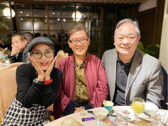 鐵漢柔情！73歲大俠甜謝「愛妻50年付出」：我的福星　笑曝「純情追愛手段」3年定終身