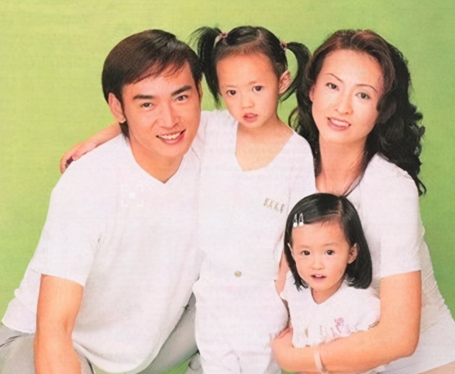 焦恩俊曬53歲生日照！意外曝光家中簡單內景　「曾為女兒凈身出戶」與妻子冷戰兩年至今不離婚
