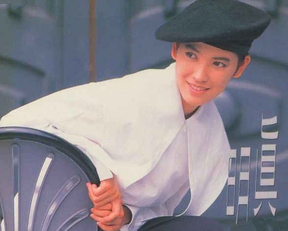 一代情歌天后「為愛嫁豪門」 4年人工受孕20次 「年近50喜迎雙胞胎」 今52歲成人生贏家
