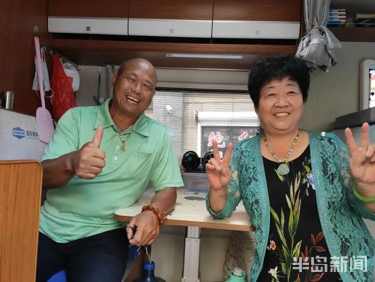 60歲終於實現諾言！老夫妻「共同打拼40年」從沒看過外面世界　晚年賣房「自駕房車到處玩」：對不起老伴