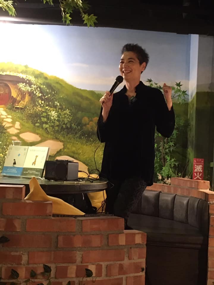 快樂才能讓人生美好！賴佩霞「歷經外遇後重生」　57歲越活越美「再婚後每天像戀愛」：要勇敢表達需求