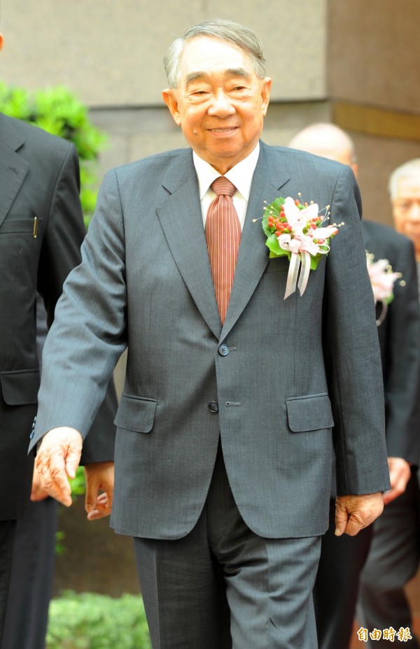 長榮內鬨難解決？老臣力勸「三兄弟重拾親情」：別愧對父親栽培　感嘆「最強女秘書攪局」分裂家族