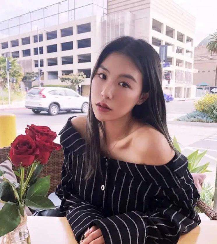高以翔離開將一年！女友Bella再PO深夜影片　眼神迷離神態憂傷「疑微醺高歌表白摯愛」惹全網淚目