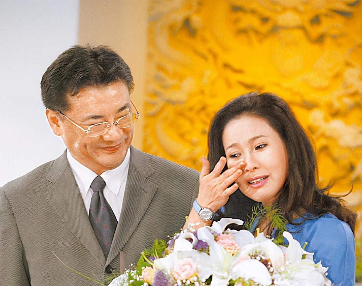 曾與林青霞齊名！63歲周丹薇自曝「豪門心酸往事」　為求子做19次試管「生吞蛤蟆鴿子血」仍失敗離婚