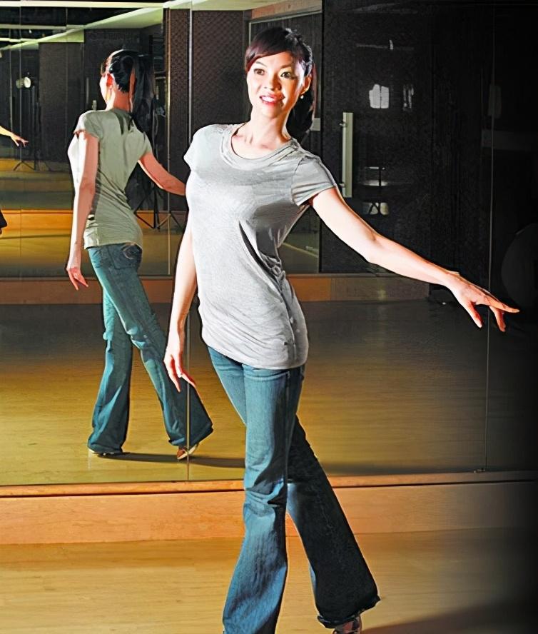 結婚12年始終如一！曾馨瑩46歲生日「郭台銘堅持送玫瑰」藏寵妻驚喜　深情告白「最愛太太質樸」眼裡濃濃愛意