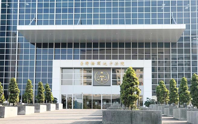 顧癱母12年累了！孝兒痛心「親手了結媽媽生命」釀長照悲劇　家人淚訴「他又乖又孝順」求法官輕判