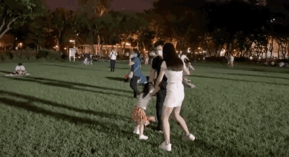 不見郭富城身影！天王嫂方媛深夜「曬大女兒近照」　3歲C寶頭戴髮箍「精緻可愛」宛如童話小公主