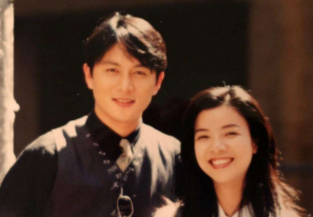 曾和賈靜雯搭檔爆紅！55歲男星不顧反對「堅持迎娶5婚妻」　「扶養6個孩子」身分讓人錯愕