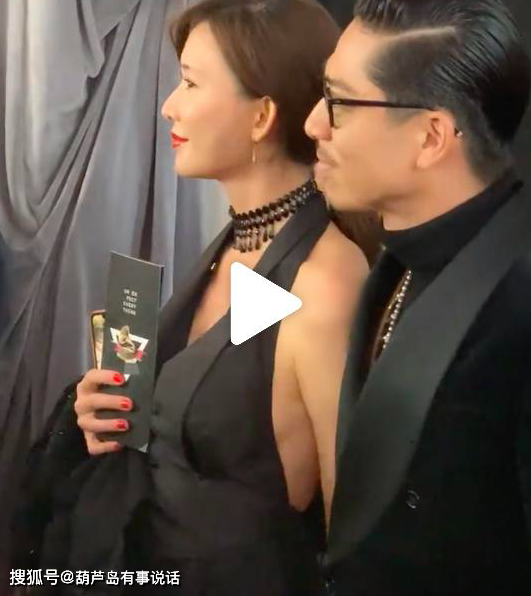 婚後身材更豐滿！林志玲夫妻同框「穿掛脖西裝太省布料」　嬌羞看鏡頭一點不像已為人妻