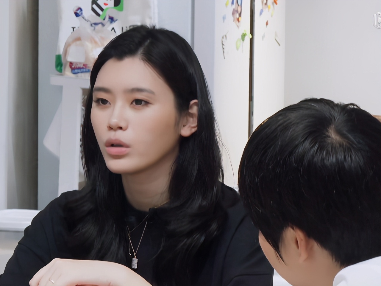 婚前簽協議！賭王兒向老婆坦承「可能要過苦日子」是空殼的富二代　大6歲老婆「回應超直接」網友眼睛都亮了