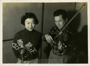 一手捧紅《群星會》！「幕後功臣夫婦曝光」千首經典出自她手　鶼鰈情深32年「晚年卻痛失2摯愛」