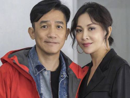 如女皇般生活！劉嘉玲「用2千萬清朝花瓶」插花　早餐喝「15萬紅酒配鮑魚」曾霸氣稱：我不止8億