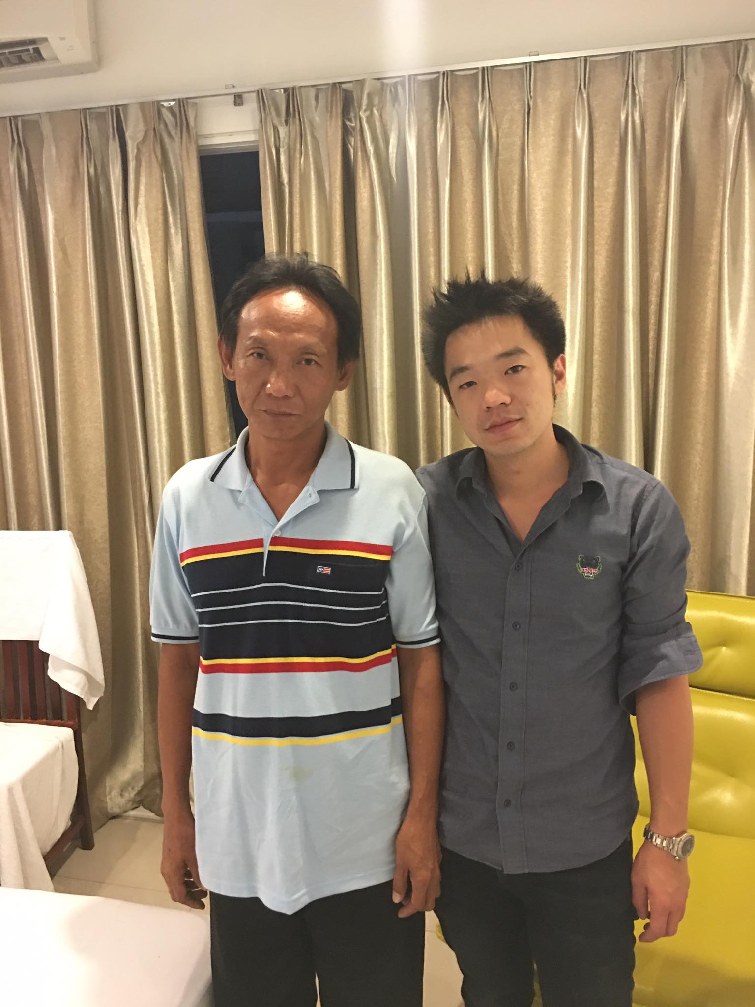 好心有好報！街友「路上撿到2萬鉅款」拾金不昧送警局　失主現身「徹底逆轉他人生」：不用睡街頭了