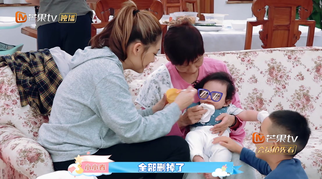 生氣媽媽不給買愛衣！7歲Jasper擅自「刪節目組視頻」惹怒應采兒　反省後高情商「認錯舉動」被讃爆