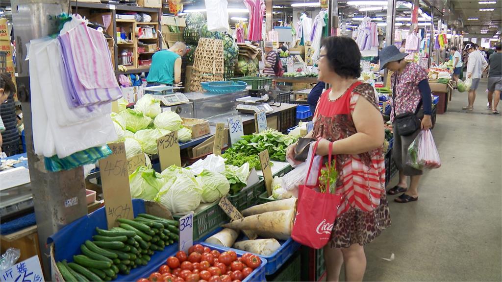 農民怎麼活？地瓜大豐收「卻笑不出來」：賣越多賠越多　忍痛棄收「早向政府反應了」卻欲哭無淚