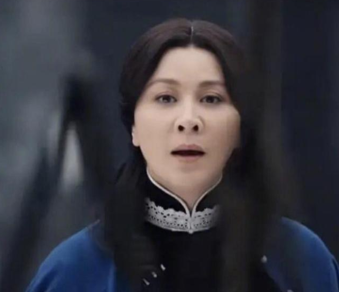 54歲再演20歲少女！劉嘉玲「雙馬尾造型」被嘲過度裝嫩　鼻孔太出戲「獲知名女星發文力挺」