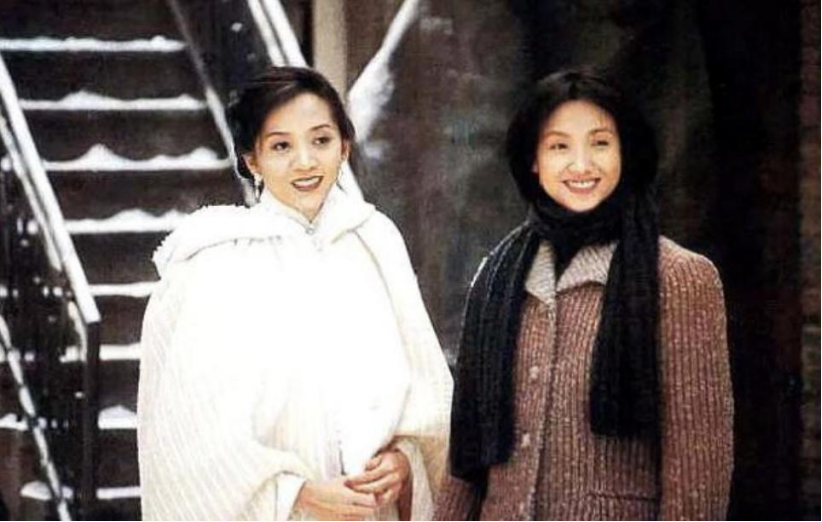 54歲再演20歲少女！劉嘉玲「雙馬尾造型」被嘲過度裝嫩　鼻孔太出戲「獲知名女星發文力挺」