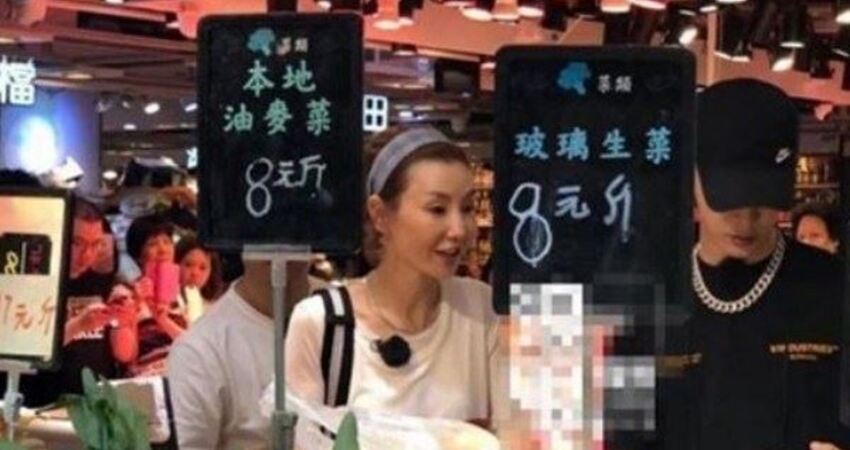 息影16年生活曝光！影后張曼玉「身價6億被拍到狂掃地攤貨」　私下超簡樸「心靈富足是最珍貴的財富」