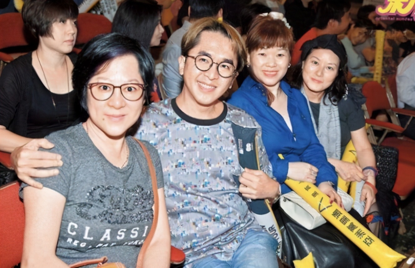 升任繼父有壓力！香港億萬富二代「拒找第4任女友」 ：沒時間應付　與三女友相戀30年「承諾不婚不育」
