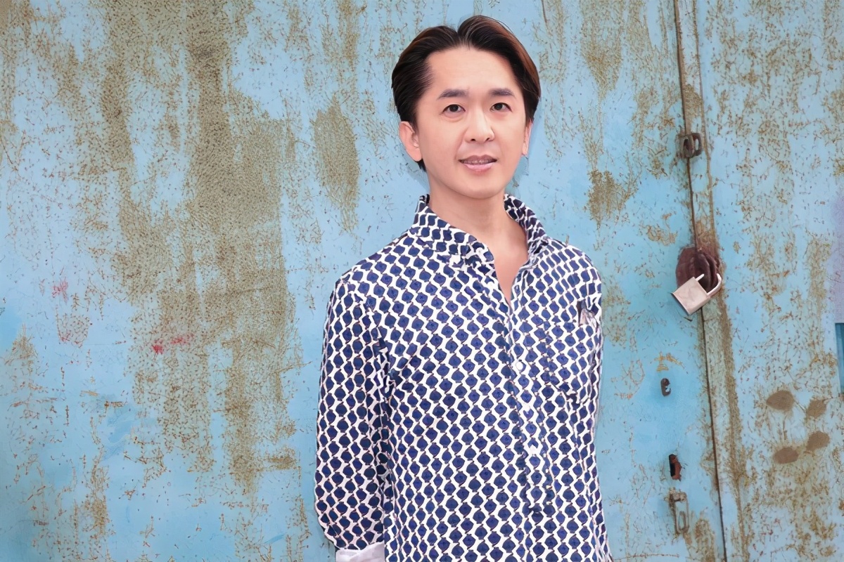 升任繼父有壓力！香港億萬富二代「拒找第4任女友」 ：沒時間應付　與三女友相戀30年「承諾不婚不育」
