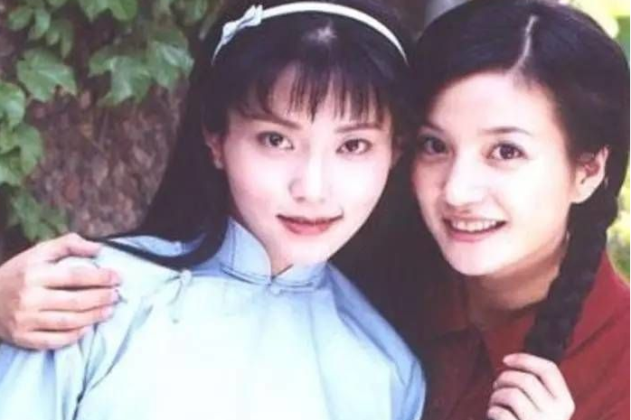 33歲穿婚紗離開！前男友黃曉明差點崩潰　葬禮現場范冰冰強忍悲痛「千萬粉絲含淚送別」：一路走好