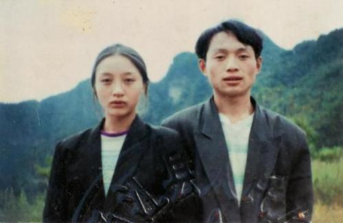 愛上小農夫！富家女下鄉工作「三次被他救回性命」　「嫁恩人隱居山林」20年現況曝光感動全網