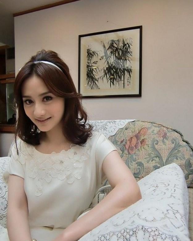 最美瓊女郎！3任男友愛她如命「嫁百億富豪」相約不生子　9年豪門夢碎「46歲單身近照」簡直逆生長