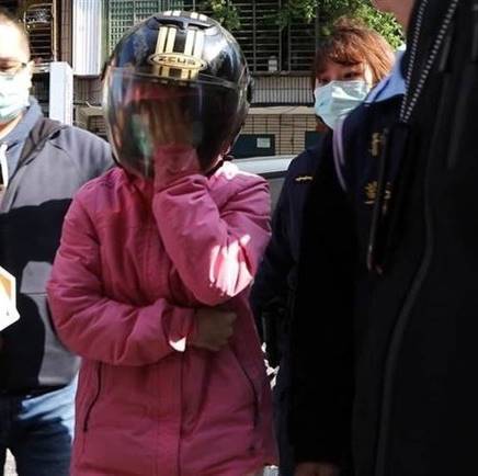 被法官判死！單親媽「親手送2個孩子上路」：我去陪他們，不然會孤單　獲救淚喊 「7年來我被看低了」