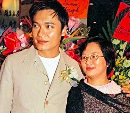 甘當地下情人16年！她相貌平平「卻嫁給了最強視帝」 9年後 「自願離婚分走4000萬」 ：是一種解脫