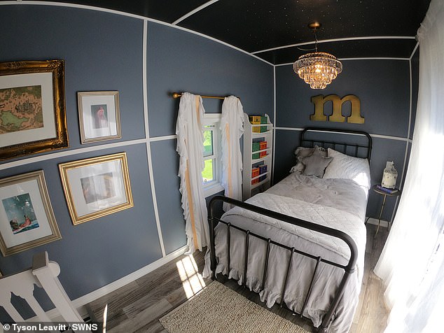 寵孫無極限❤️爺爺奶奶「在後院蓋出一棟霍格華茲」　巨型溜滑梯超酷炫「一進屋華麗空間」大人都讚爆